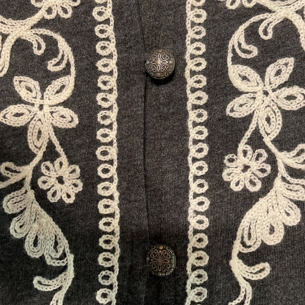 J.Jill Women's Black Embroidered Button Up Tunic, size XL - Picture 2 of 3